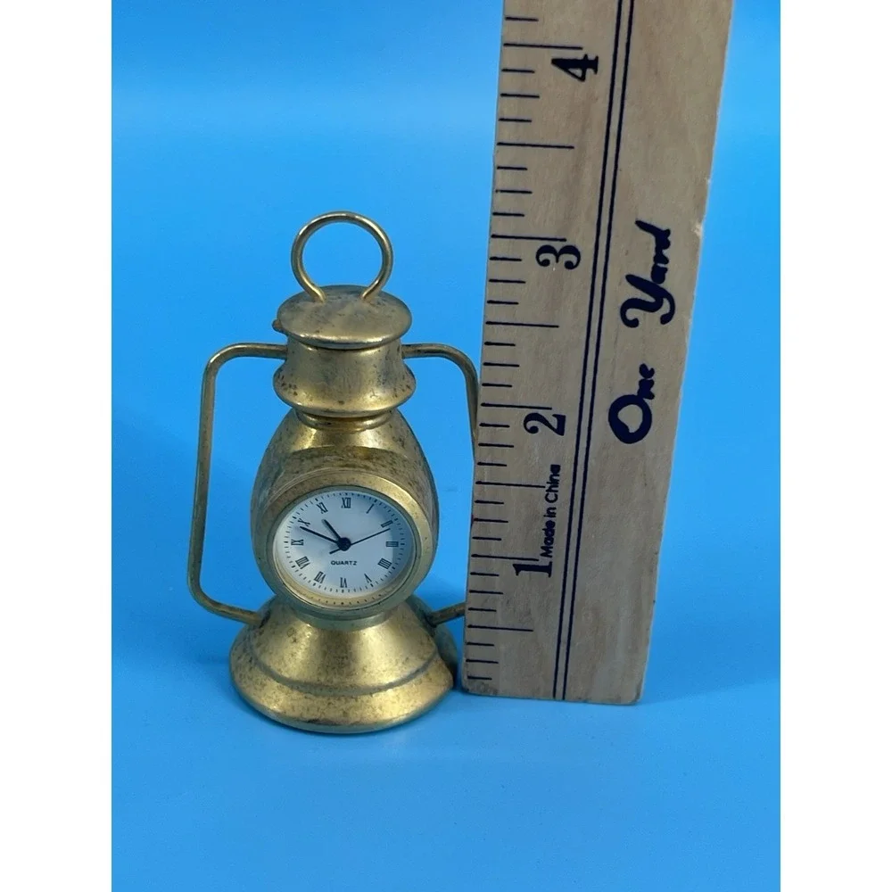 Vintage Brass Lantern Quartz Desk Clock Mini Oil Lamp Style Decor Display